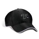 Casquette avec fini lustré