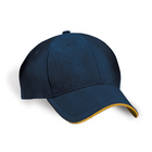Casquette avec fini lustré